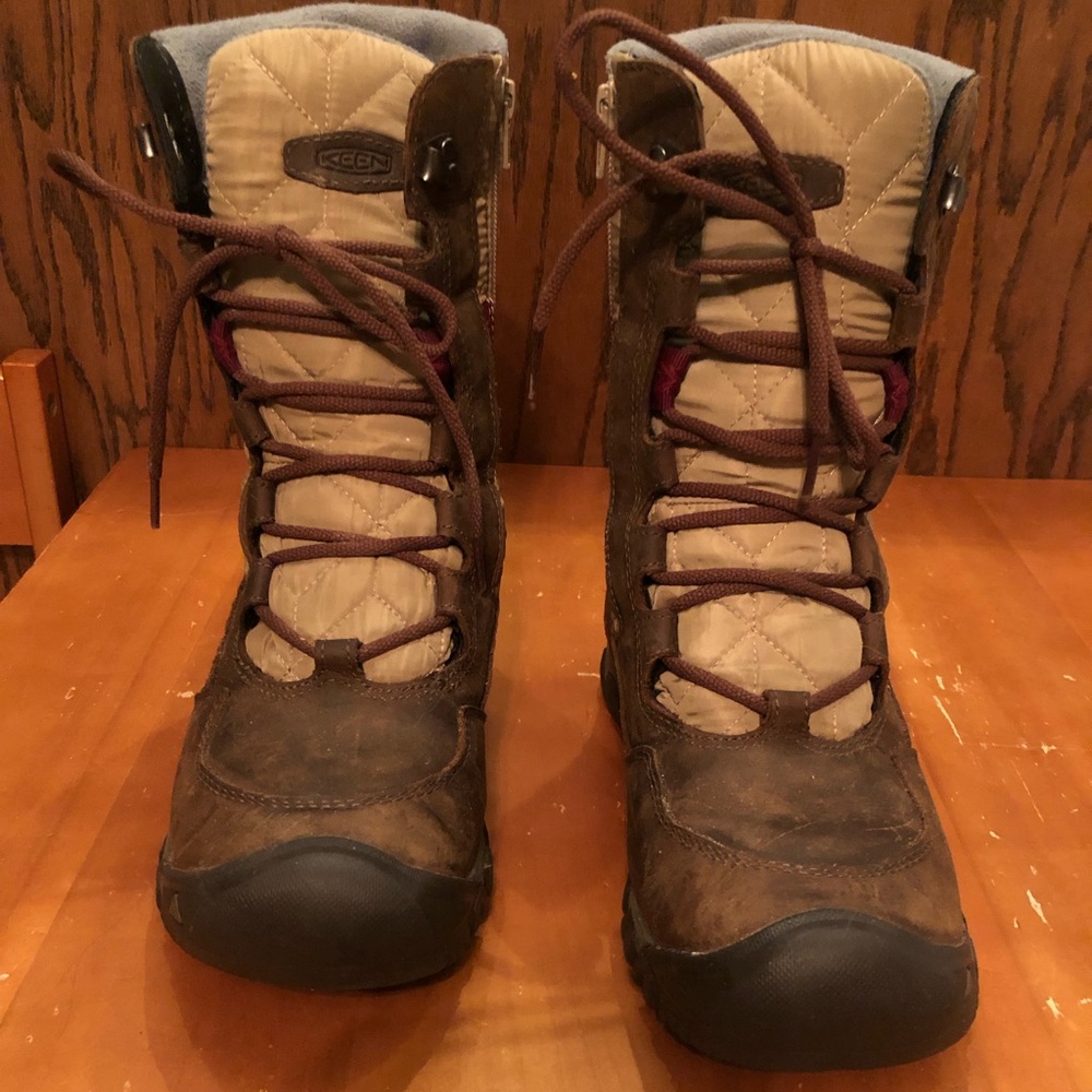 Size 7 Keen winter boots